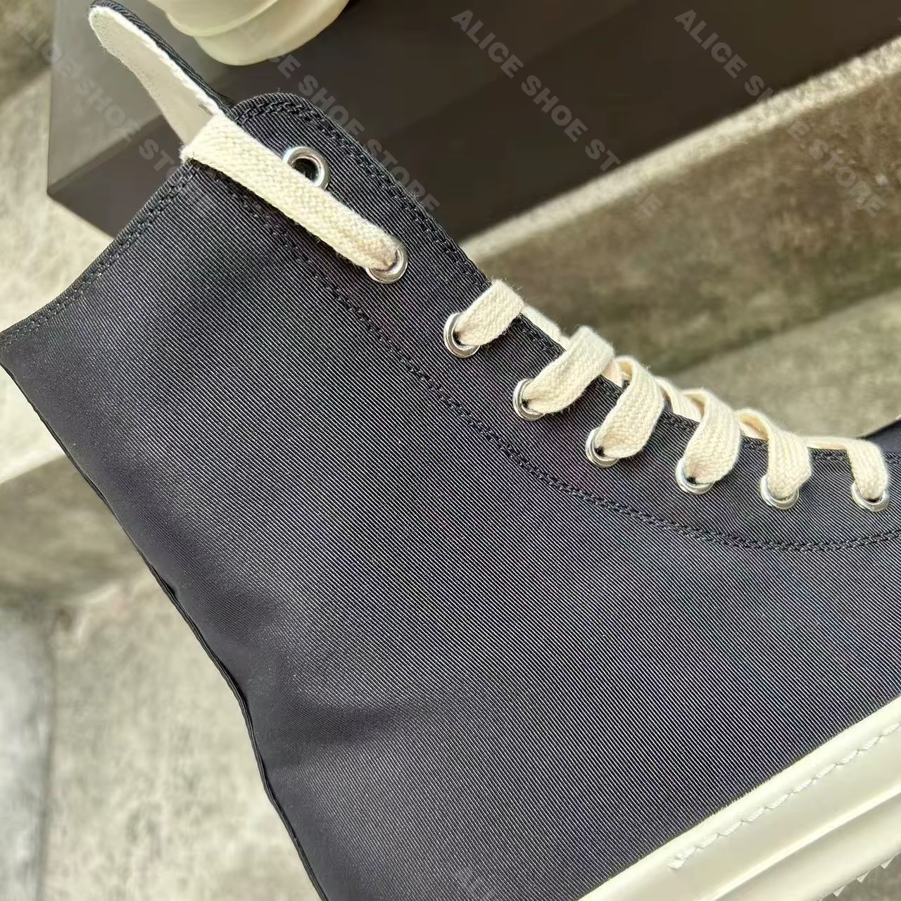 Décontracté haut femmes Sneaker concepteur hommes chaussure noir mode Satin Zip