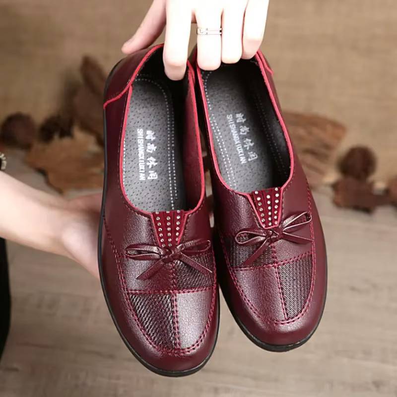 Chaussures plates en cuir pour femmes