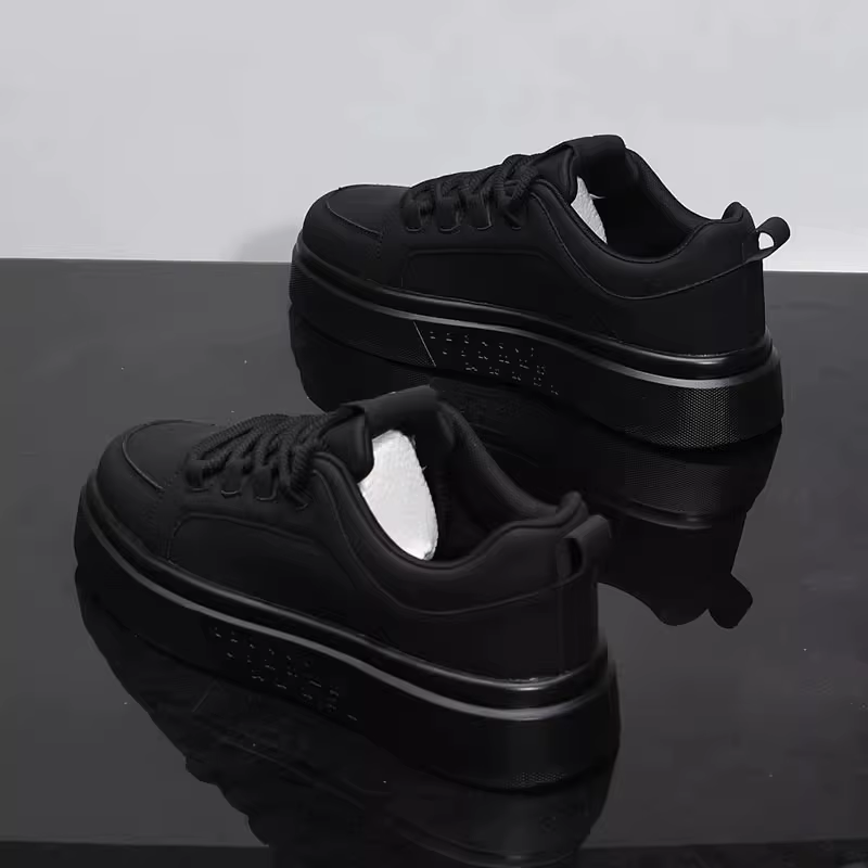 Baskets en cuir blanc à lacets pour hommes