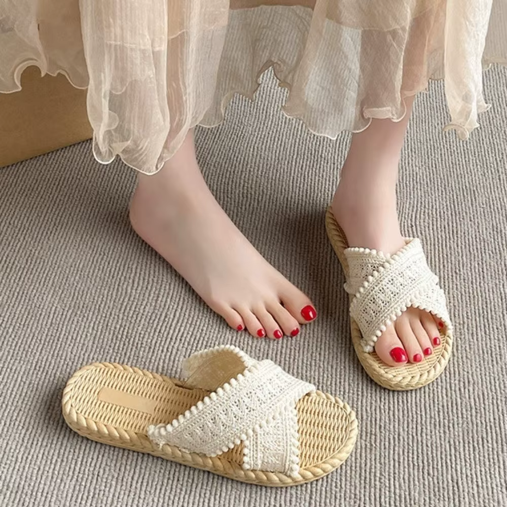 Sandales plates en PVC style bohème pour les vacances