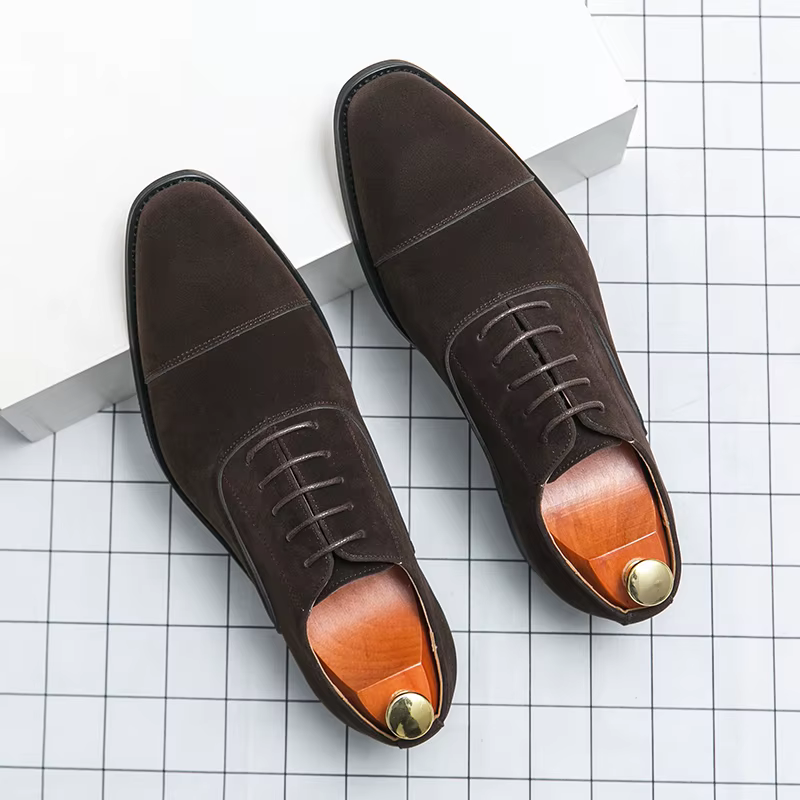 Chaussures en daim de marque italienne pour hommes