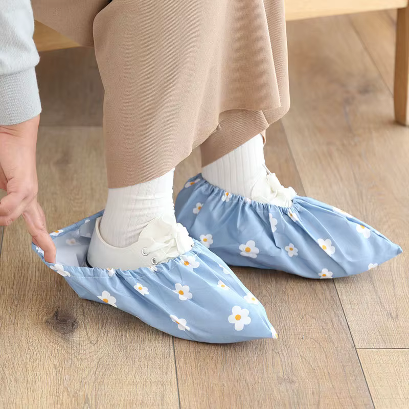 Couvre-chaussures en tissu lavé