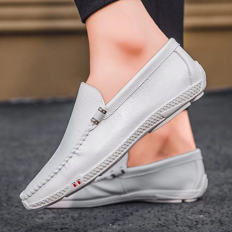Chaussures blanches hommes mocassins à fond plat