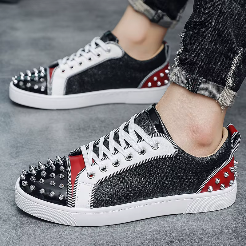 Nouvelles baskets argentées tendance à paillettes et clous pour hommes