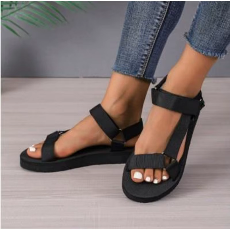 Sandales romaines à talons bas pour femmes