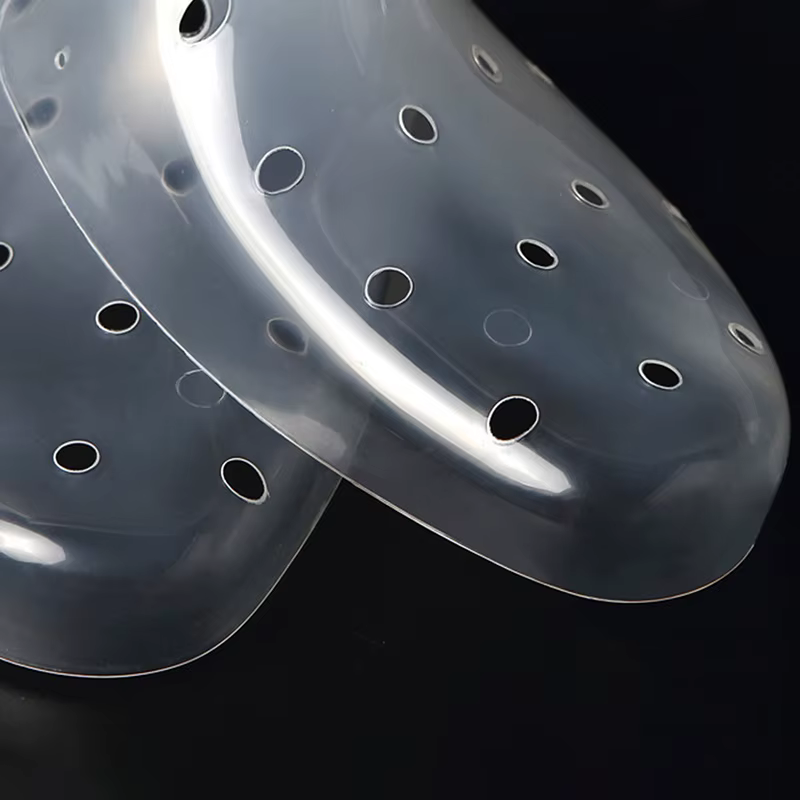Bouclier anti-pli déformable pour chaussures de sport