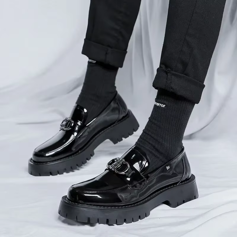 Chaussures habillées à la mode pour hommes