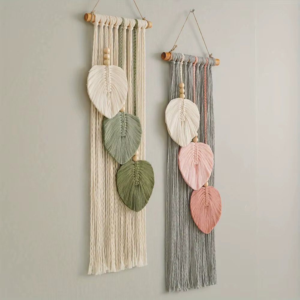 Tapisserie murale en macramé à motif de feuilles bohèmes, tissée à la main avec des perles en bois, pour la décoration murale du salon ou de la chambre à coucher, style bohème