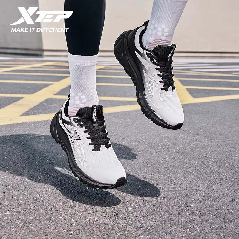 Xtep chaussure de course pour hommes QingYue coton imperméable Absorption des chocs résistant à l'usure durabilité baskets légères 875419110002