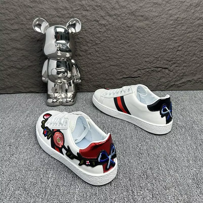 Nouvelles chaussures de sport décontractées pour hommes à lacets
