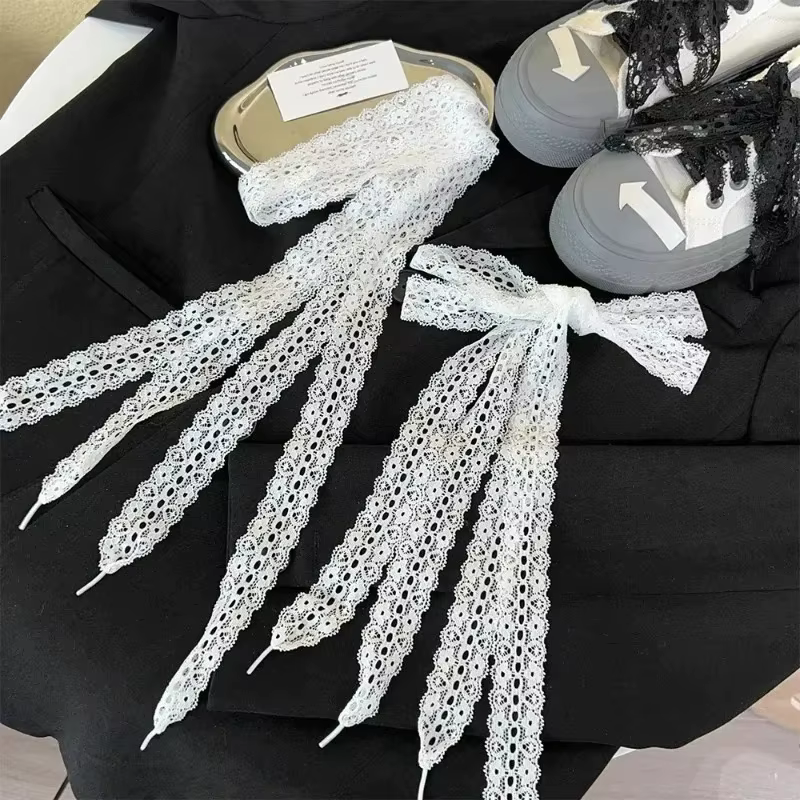 1/4 paires fantaisie dentelle 3CM de large lacets plats baskets femmes chaussures décontractées noir blanc mode