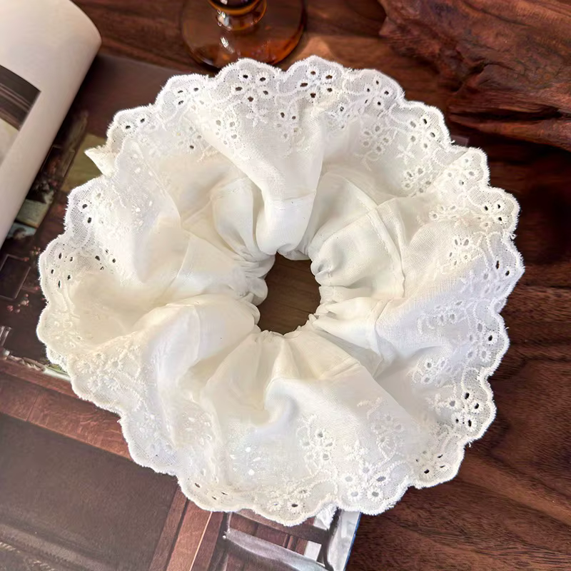 Grand accessoire pour cheveux avec nœud en dentelle rouge et blanc pour petite amie – Parfait pour les cadeaux et les styles élégants.