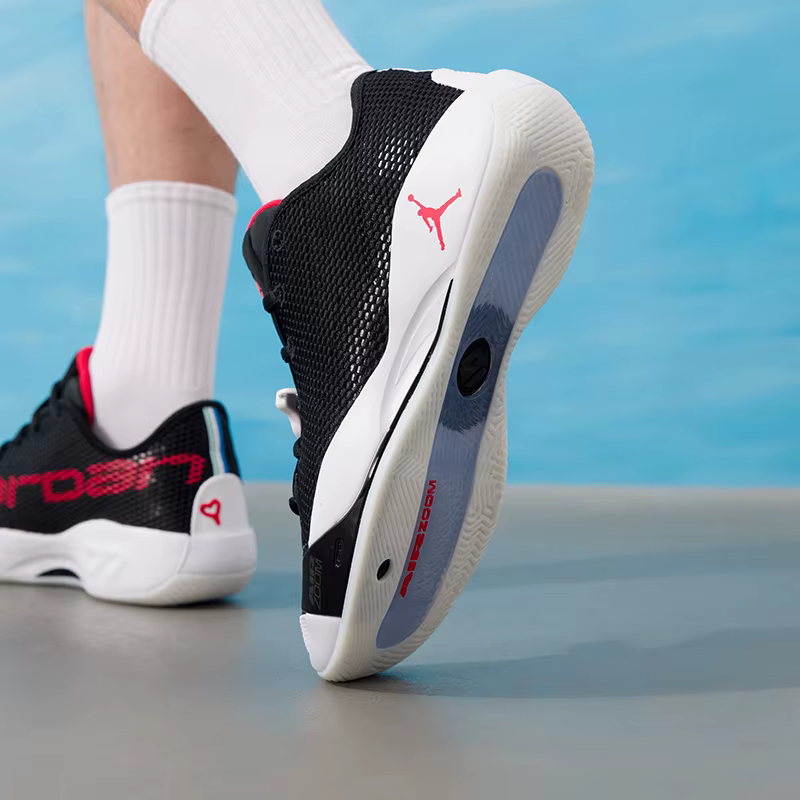 Nike Chaussures pour hommes Jordan Luka 77 Pf