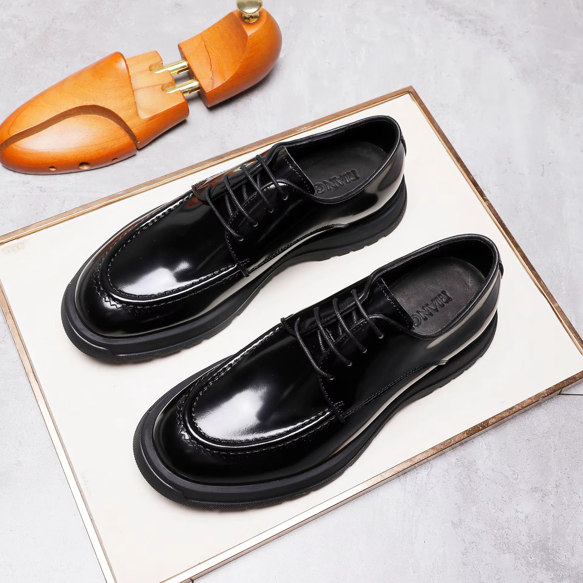 Fait à la main de bonne qualité! Chaussures derby confortables en cuir à semelle épaisse