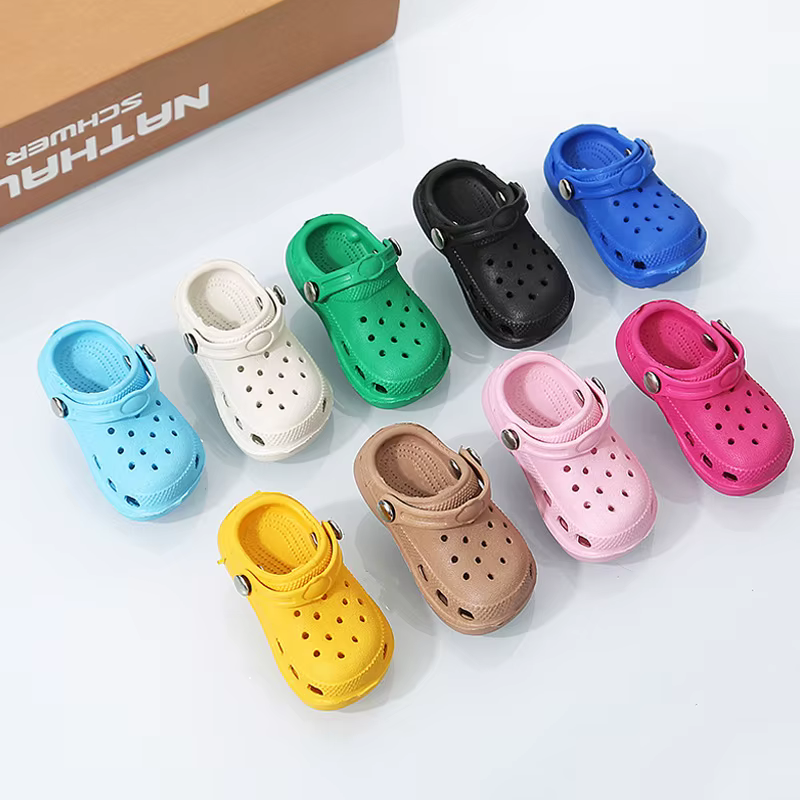 Breloques de chaussures en PVC en forme de Mini chaussures 3D