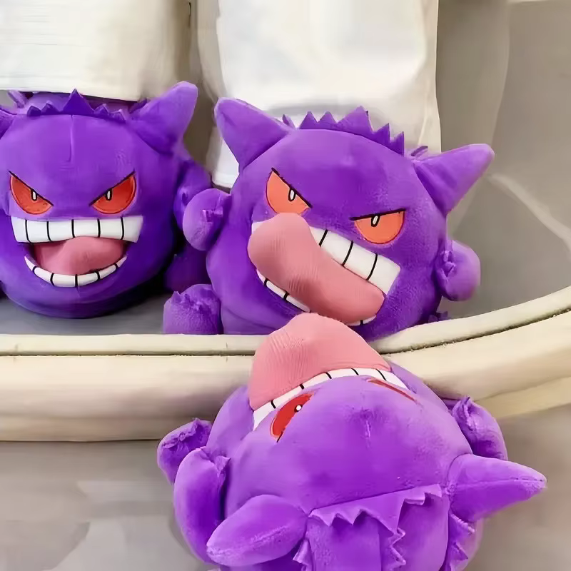 Pantoufles Poke Gengar avec design amusant de langue dégagée