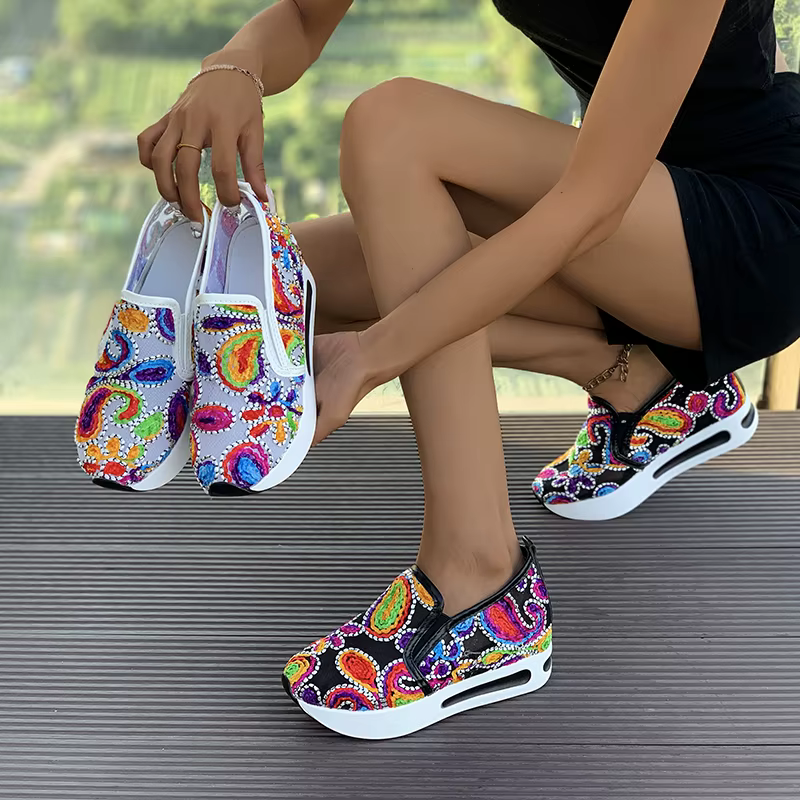 Chaussures compensées pour femmes