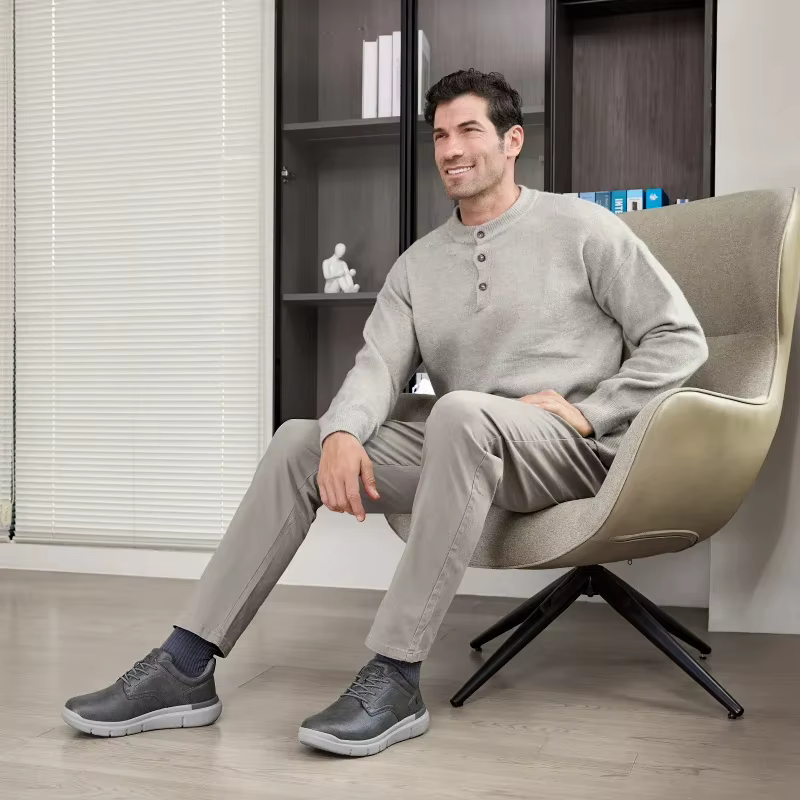 Mocassins larges en cuir pour hommes