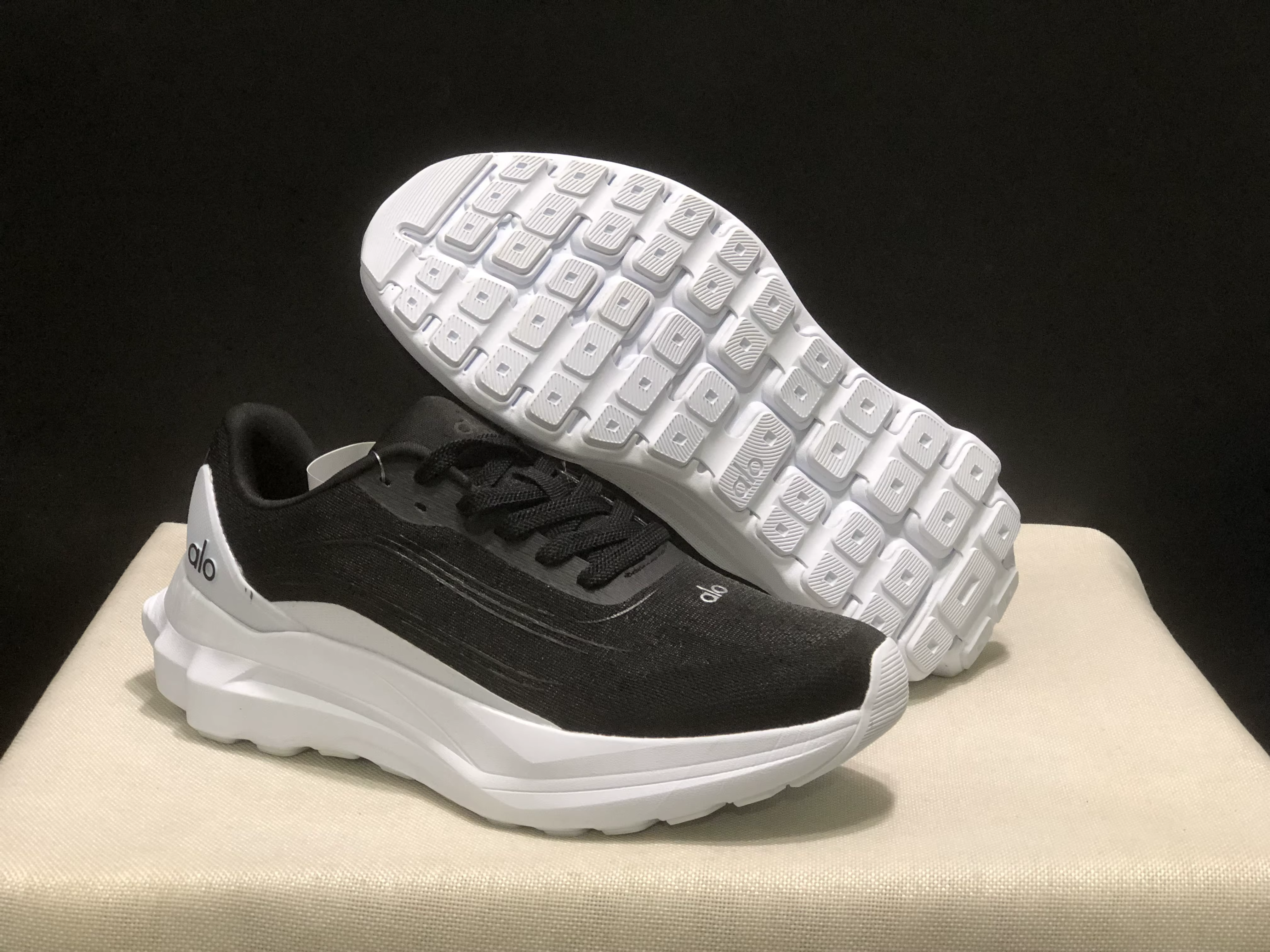 2025 chaud ALO GODDESS femmes hommes chaussures de course respirant anti-dérapant amorti route Sport style de vie baskets en plein air