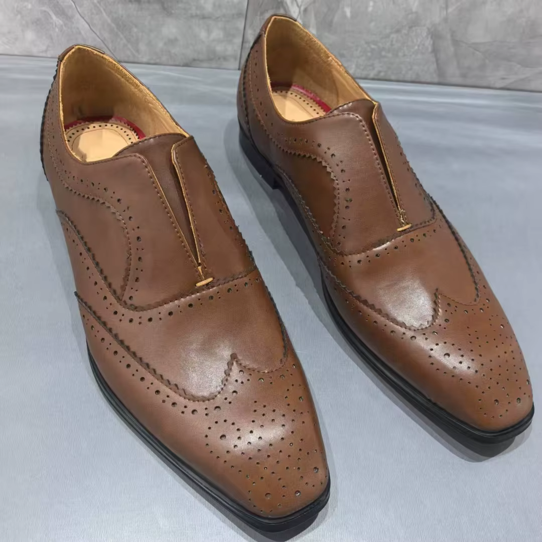 Chaussures Homme en Cuir Marron Neuf à Bout Carré