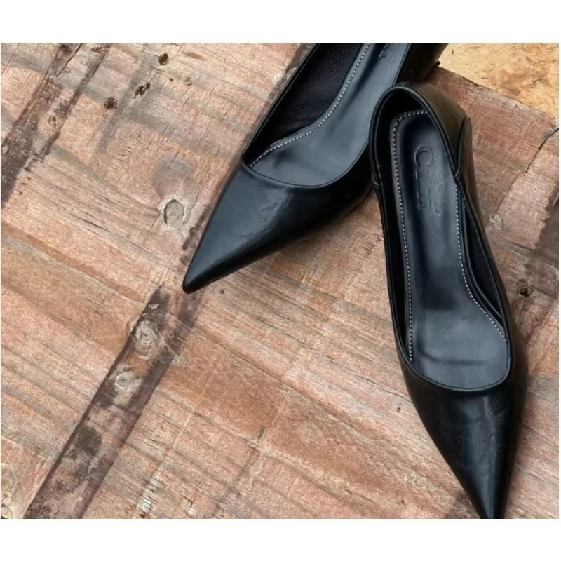 Escarpins Sexy à talons hauts pour femmes, couleur bordeaux, couleur chair, talons aiguilles, en cuir brillant, chaussures de mariée de qualité rouge, 2024