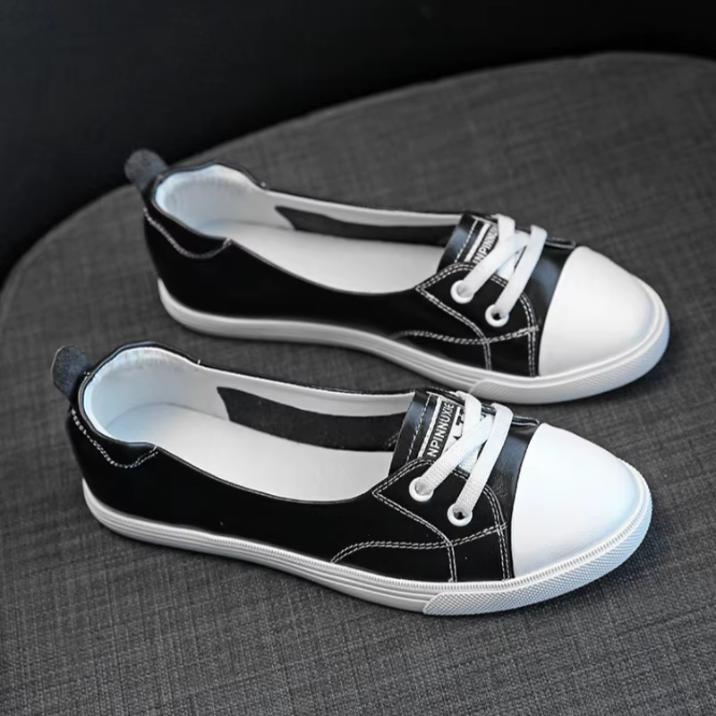 Chaussures blanches à enfiler en cuir pour femmes