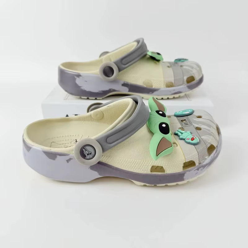 Dernier modèle 2026 Crocs Star Wars pour la plage, chaussures décontractées et polyvalentes pour hommes et femmes, style tendance