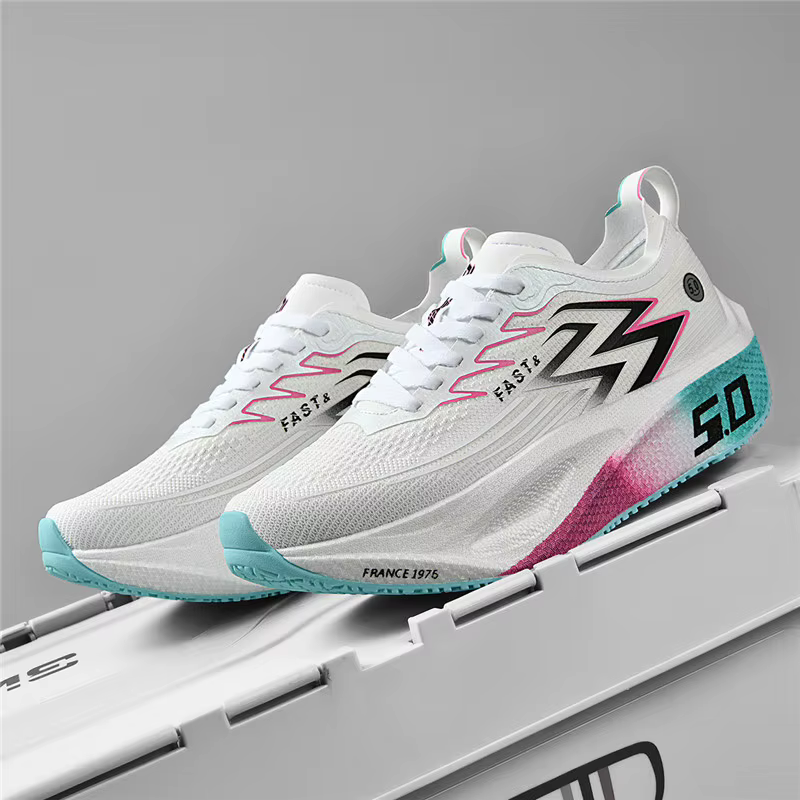 Marathon hommes chaussures de course planche de carbone spécialité sport respirant léger femmes athlétique antidérapant élasticité baskets