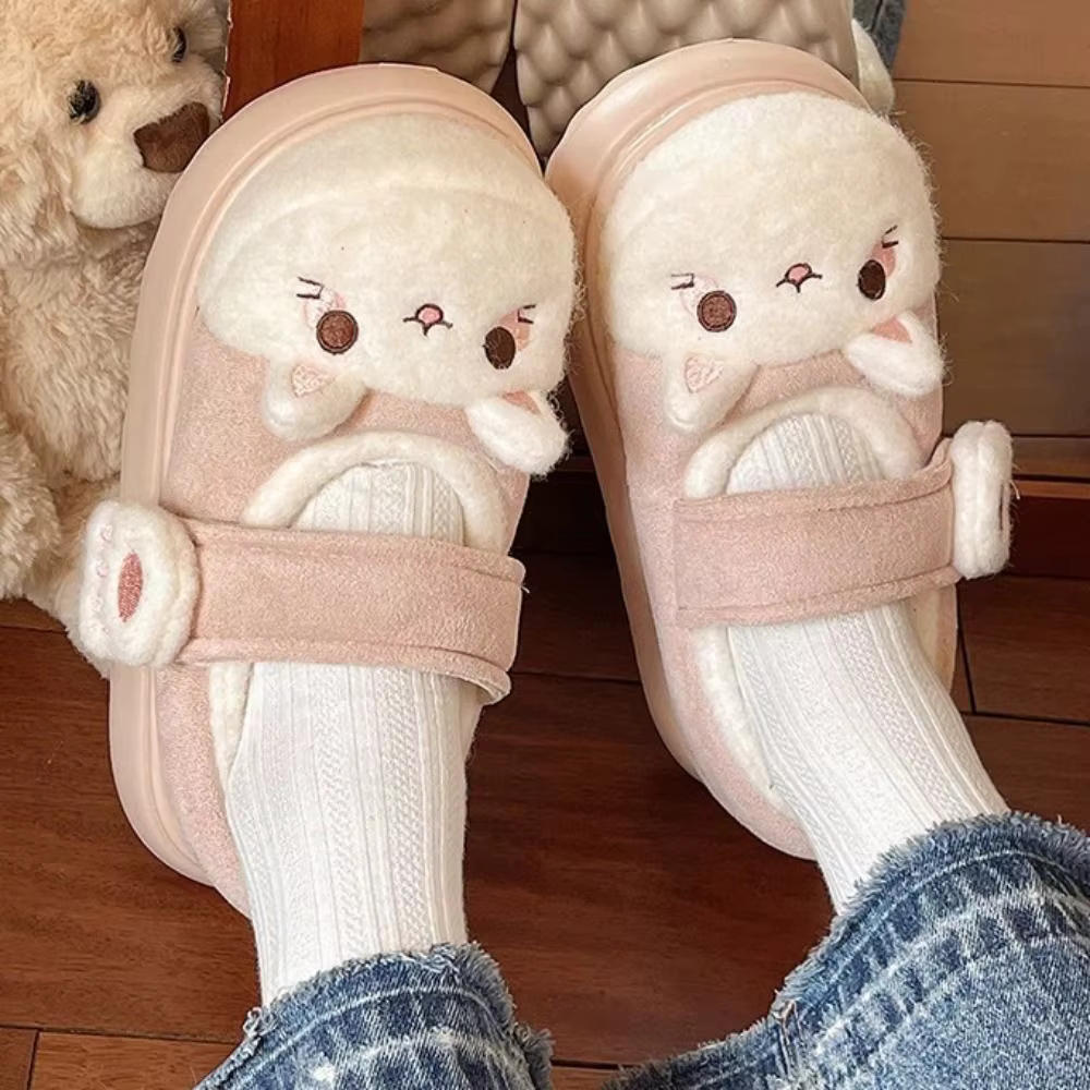 Chaussures patte de chat de dessin animé