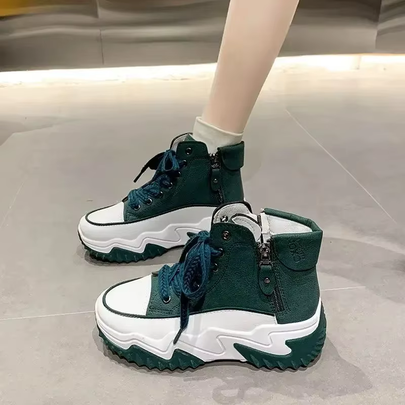 Nouvelles chaussures pour femmes