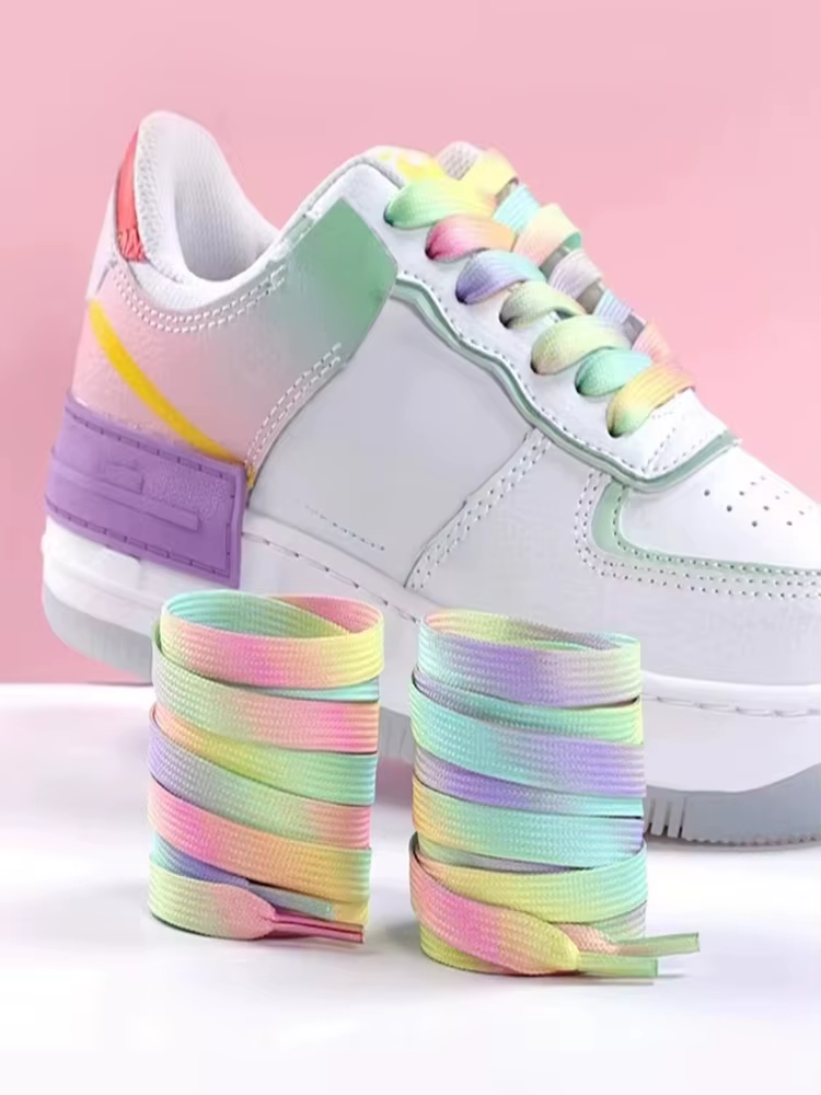 Lacets plats couleur arc-en-ciel
