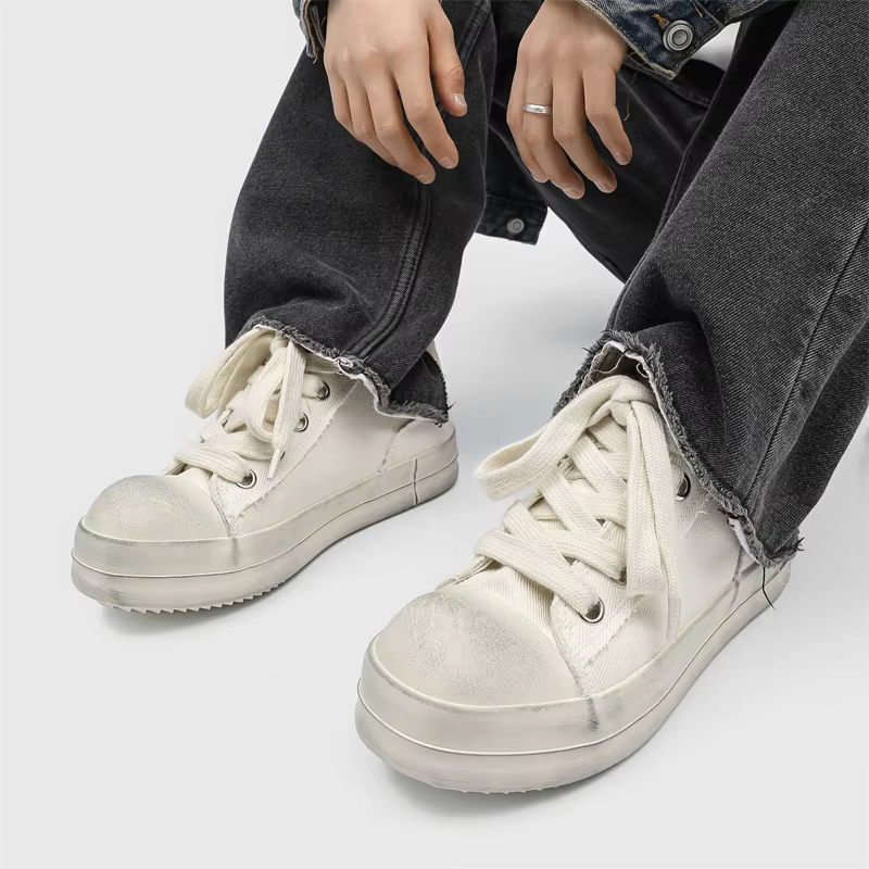 2025New hommes toile fond épais baskets mode à lacets décontracté jeunesse chaussures léger en plein air confortable plat concepteur chaussure de marche