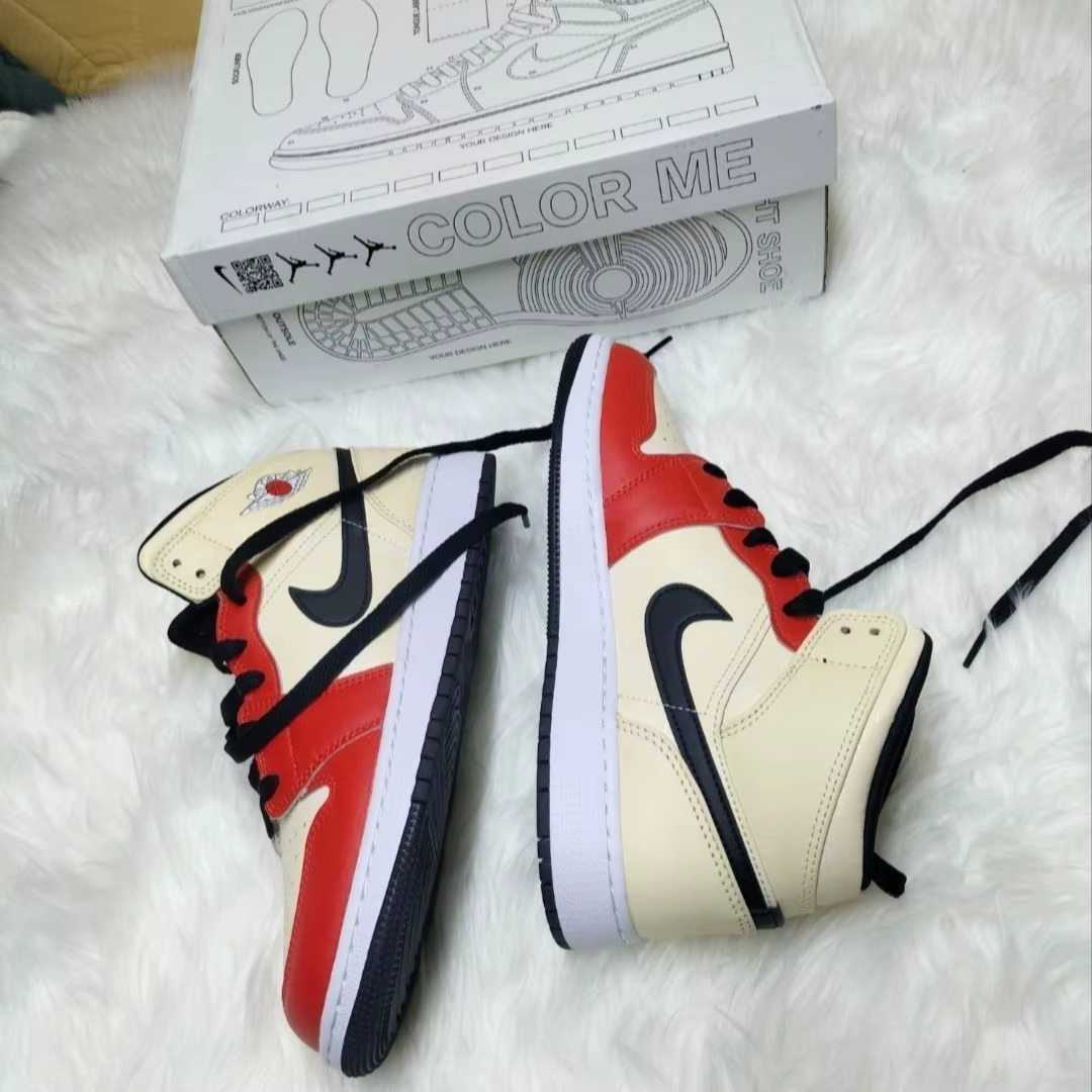 Nike Air Jordan 1 Mid DV7012-100 Chaussures de basket-ball décontractées pour hommes et femmes Beige Rouge Noir Retro
