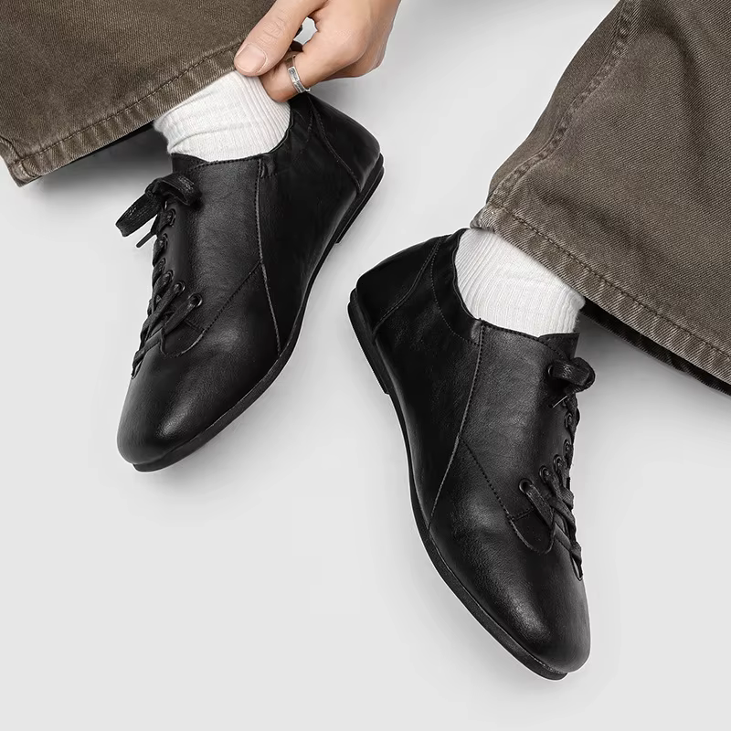 Chaussures à enfiler en cuir au Design français pour femmes