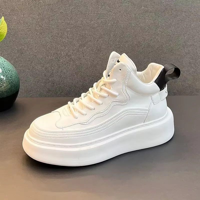 Nouvelles Chaussures en Cuir Souple Blanc Respirant Style Coréen Printemps-Automne 2024