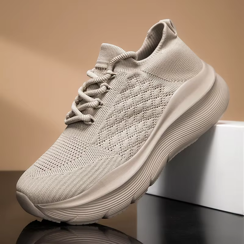 Chaussures de sport beiges à semelles incurvées épaisses pour hommes et femmes