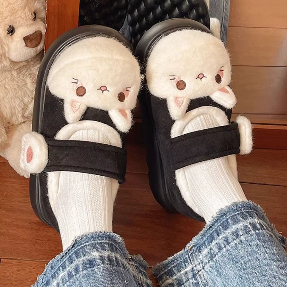 Chaussures patte de chat de dessin animé