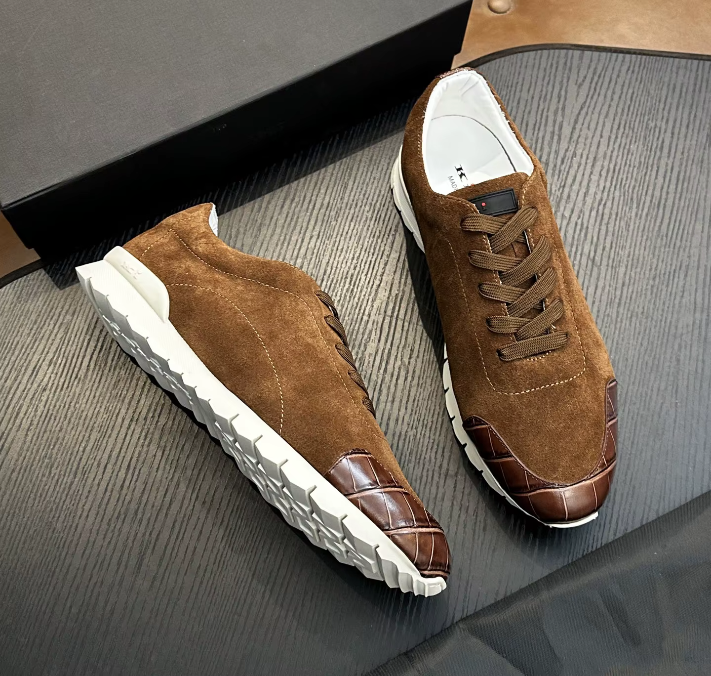OECHSLI chaussures peau de vache 2026 nouvelles baskets de sport en plein air mode en cuir véritable de haute qualité hommes européens grande taille 38-47
