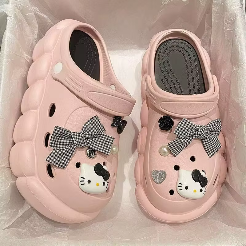 Breloques de chaussures de la série Hello Kitty
