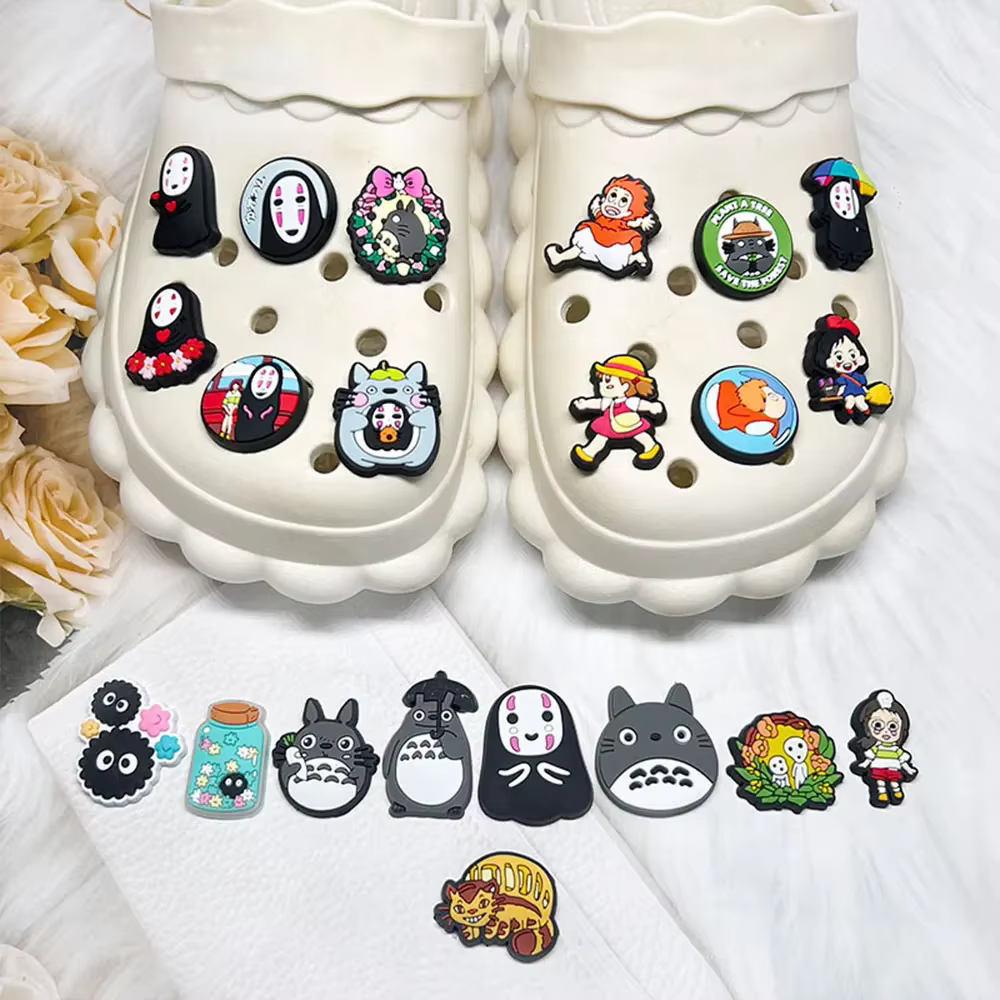 1-21 pièces Breloques de chaussures Chihiro