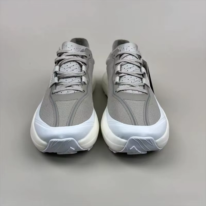 Chaussures de course classiques confortables et respirantes pour hommes