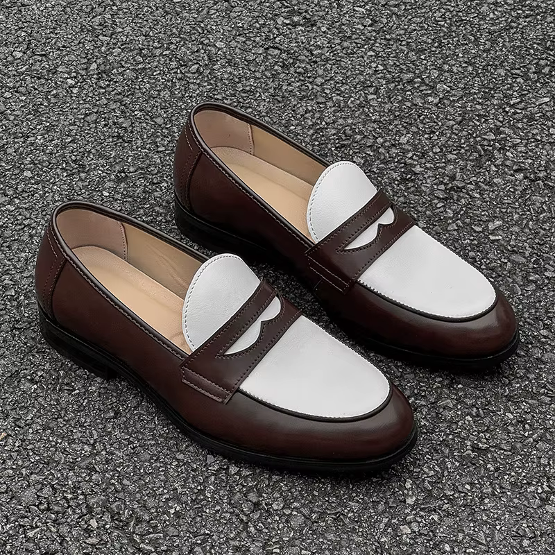2025 Chaussures en cuir pour hommes Mocassins confortables à enfiler Yuppie Brogue