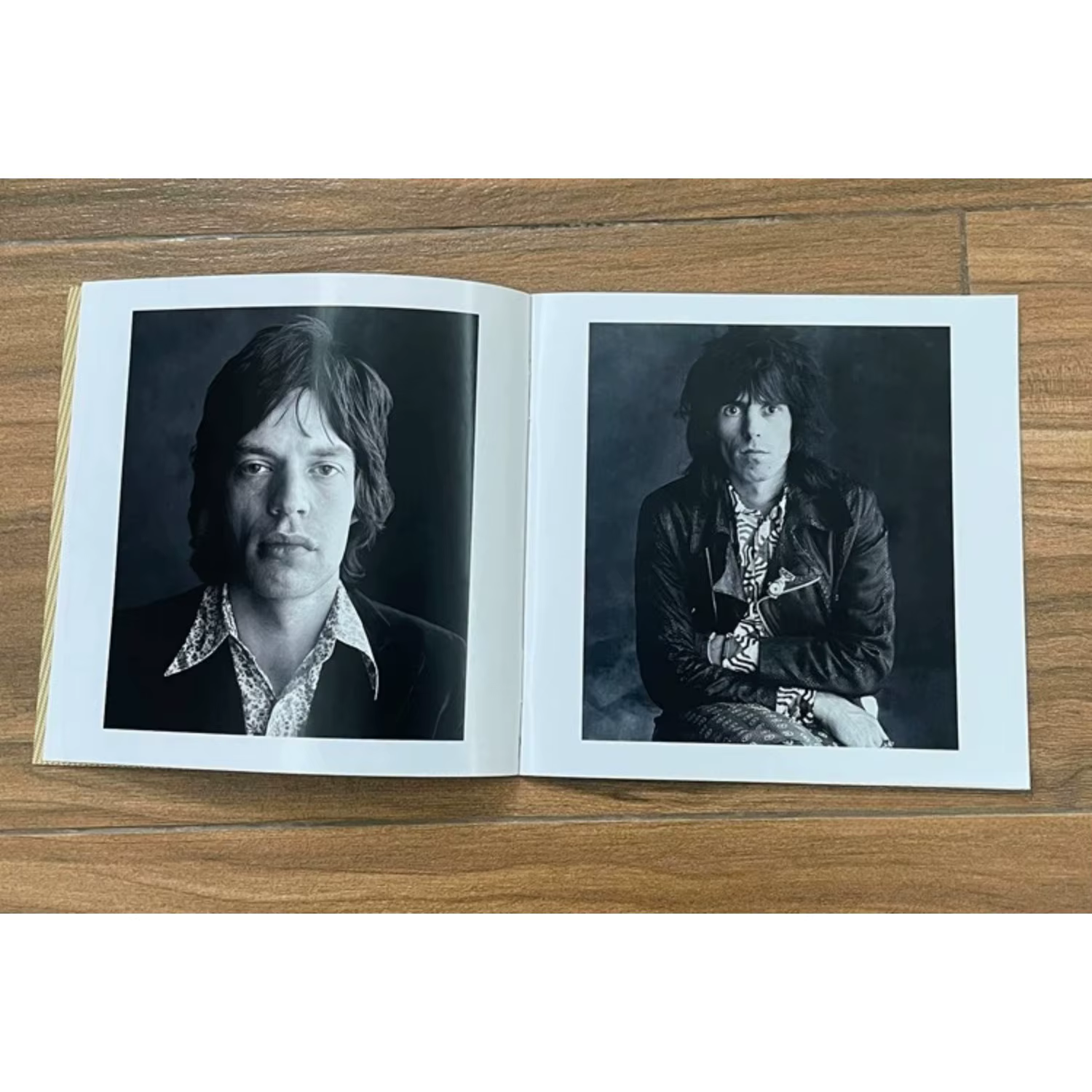 CD de musique rock vintage classique, album au style emblématique avec enregistrement analogique haute fidélité, disque audio de collection pour les fans de rock