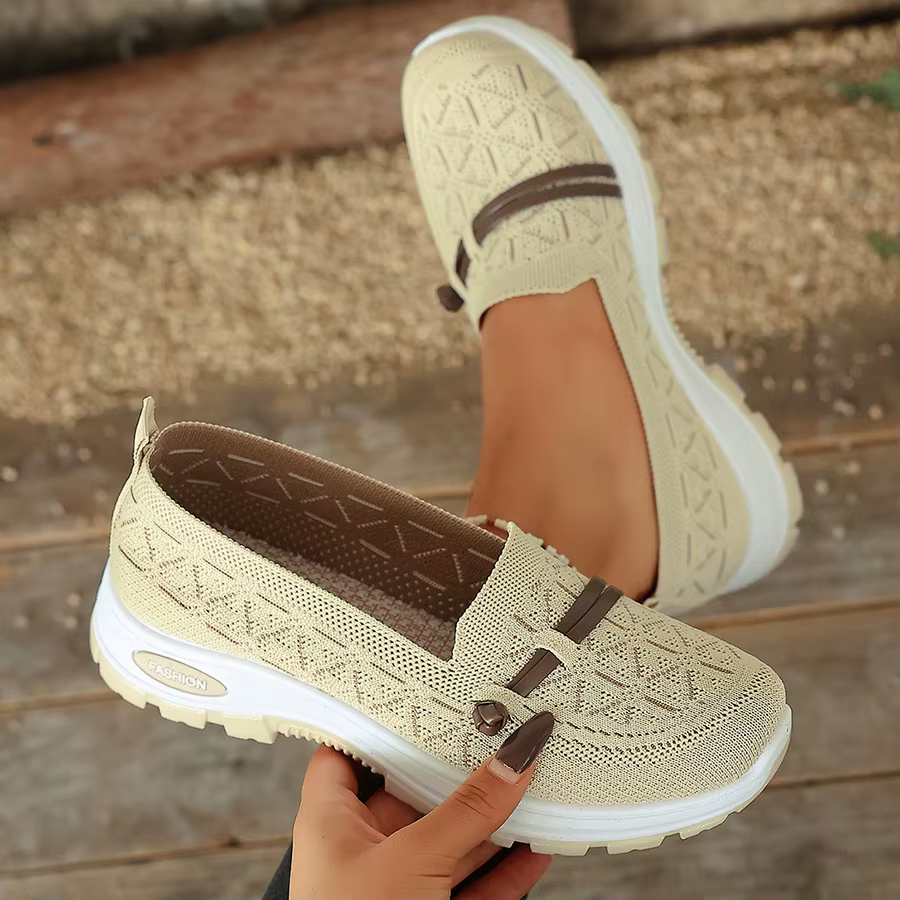 Baskets habillées confortables pour femmes avec soutien de la voûte plantaire