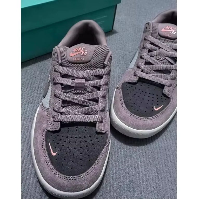 Nike SB Force 58 baskets basses en cuir rétro