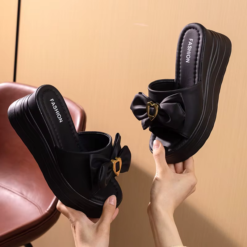Chaussures compensées souples de luxe