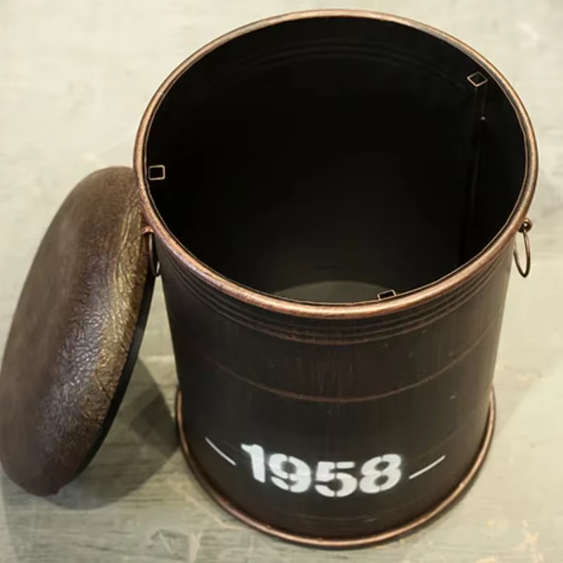 Tabouret de bar industriel rétro avec cadre en métal robuste et siège seau en cuir, meubles de pub de bar de maison de style vintage, assemblage facile