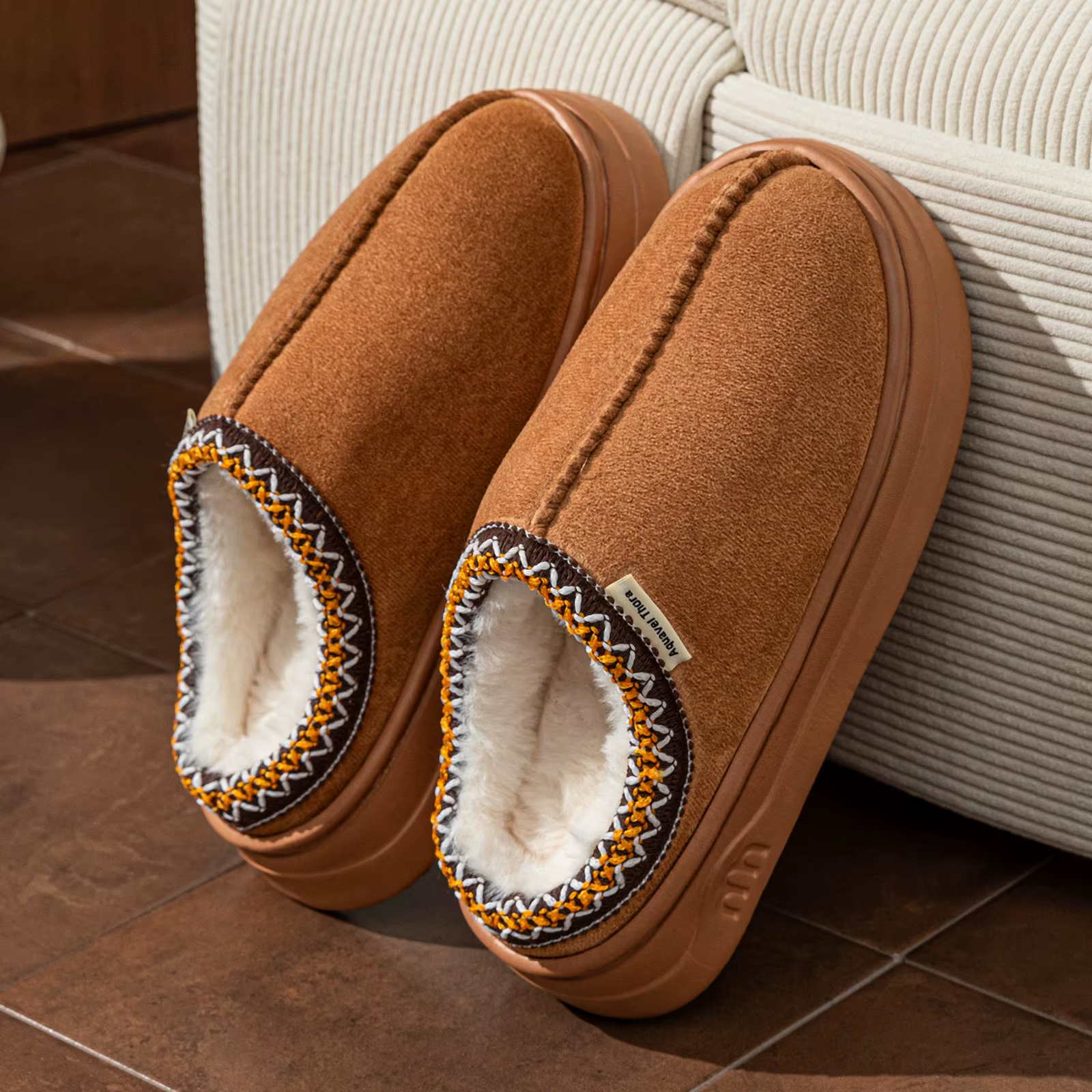 Pantoufles d'hiver pour femmes et hommes