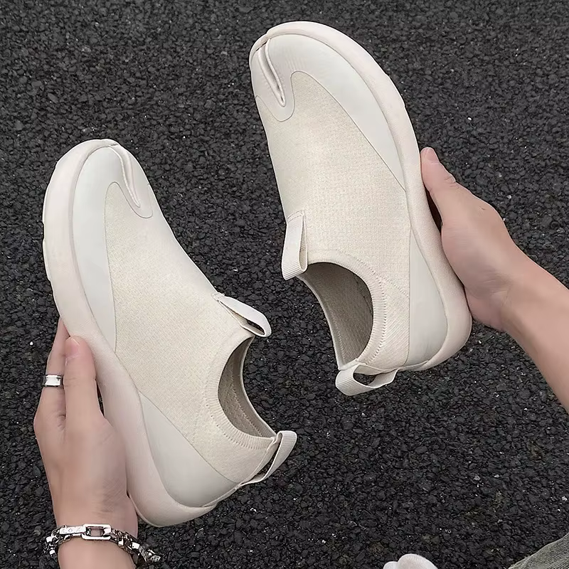 Tabi chaussures pour hommes et femmes respirant pour l'automne 2025 Mules en tricot pour couples à semelles souples pantoufles décontractées à bout fendu à la mode 36-45