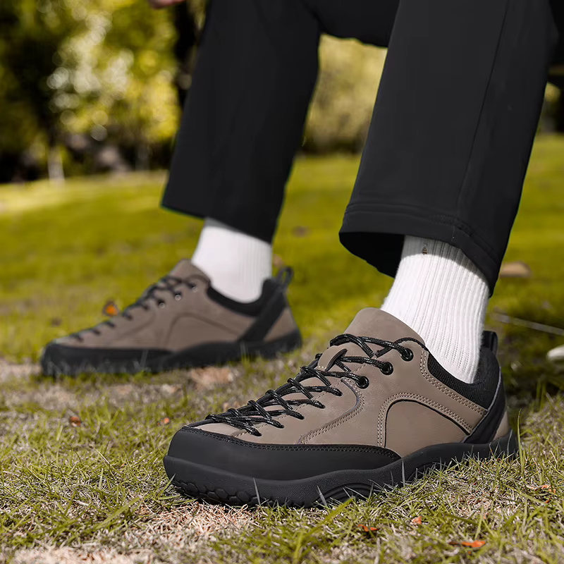 Nouveaux hommes femmes pieds nus bout large chaussures de marche à la mode